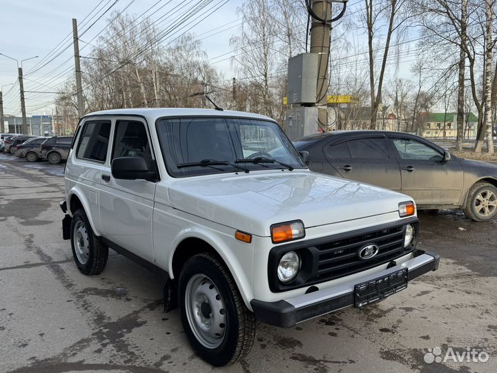 LADA 4x4 (Нива) 1.7 МТ, 2021, 17 900 км