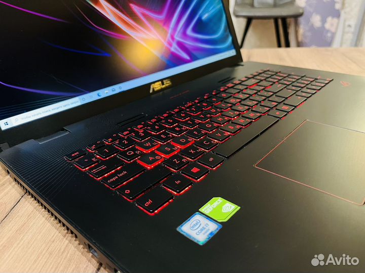 Игровой Asus ROG 17.3