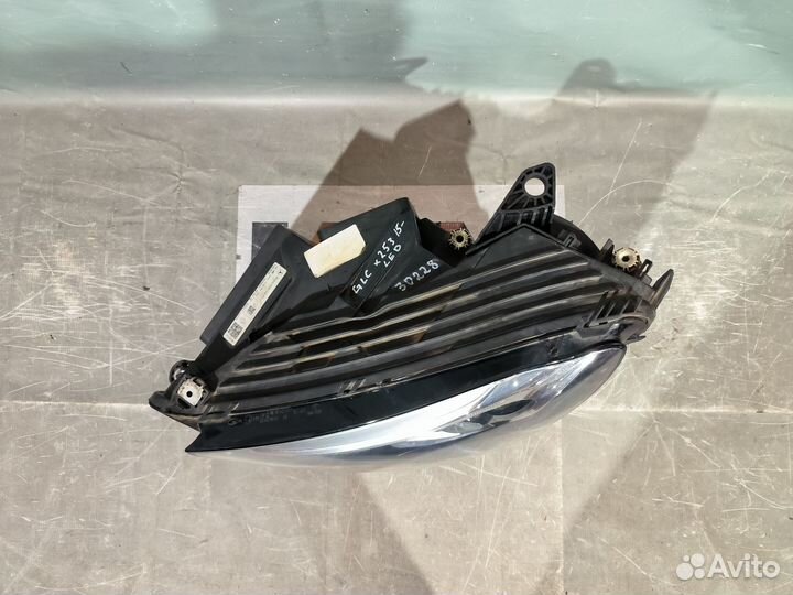 Mercedes X253 GLC Фара Левая 30228