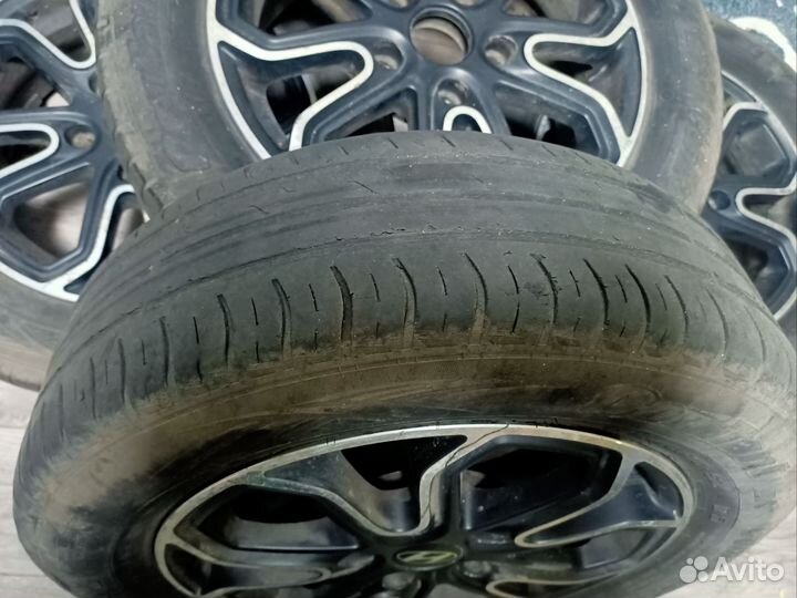 Диски с резиной R15 5x114.3 D67.1 ET48