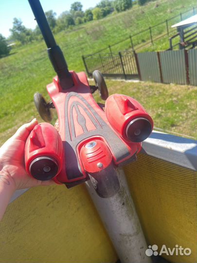 Самокат детский трехколесный