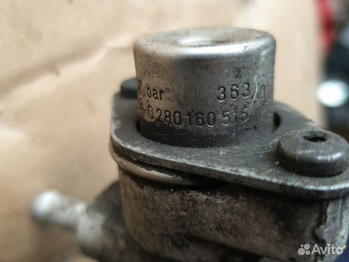 Топливная рампа 7700857013scenic I 2.0