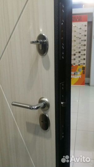 Крепкие входные двери