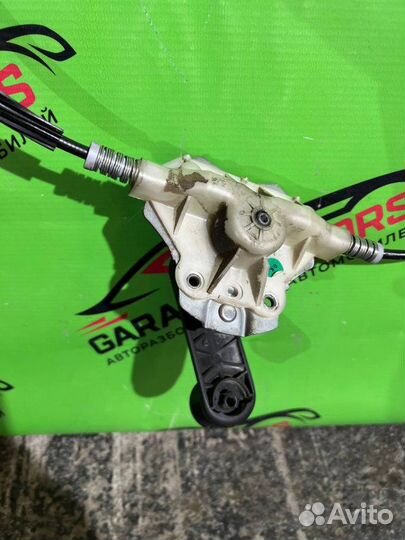 Стеклоподъемный механизм водительской двери