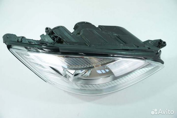 Фара передняя правая Mercedes-Benz S-Class W221