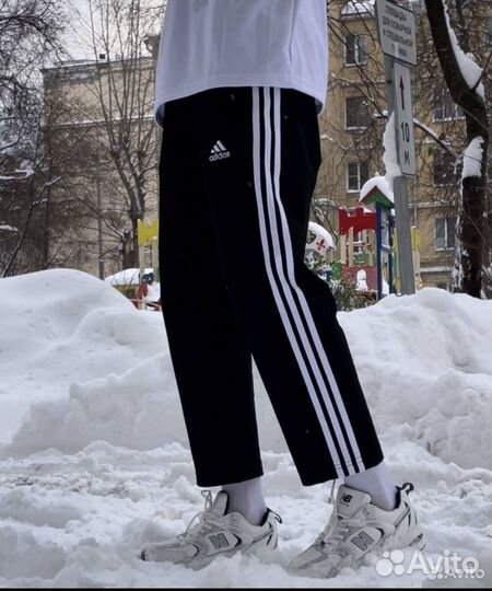 Спортивные штаны adidas