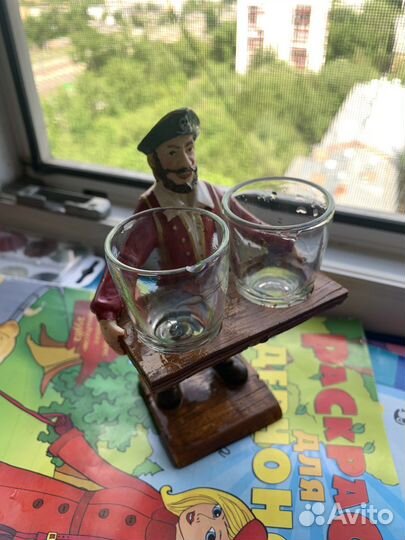 Рюмки с подставкой пират
