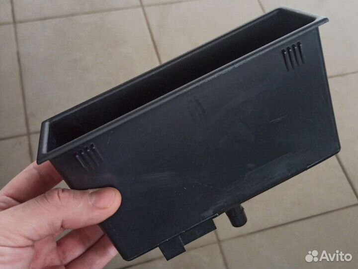 Коробка ваз-1118 панели р/п для мелких предметов