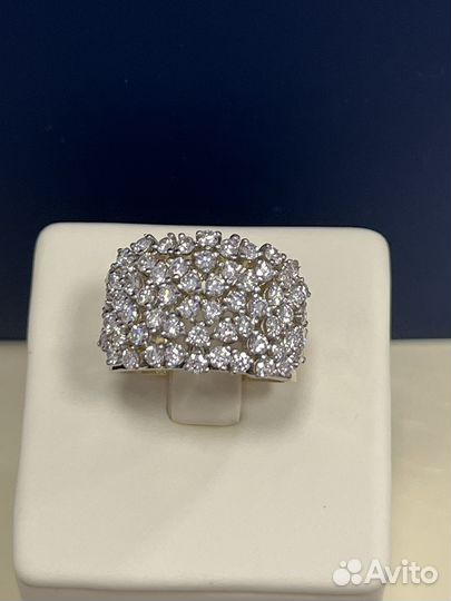 Золотое кольцо с бриллиантами 585 пробы