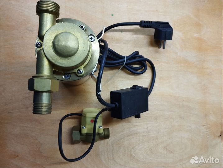 Насос для повышения давления воды