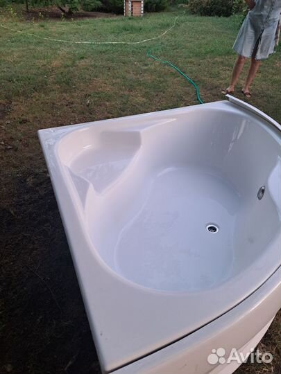 Акриловая ванна угловая