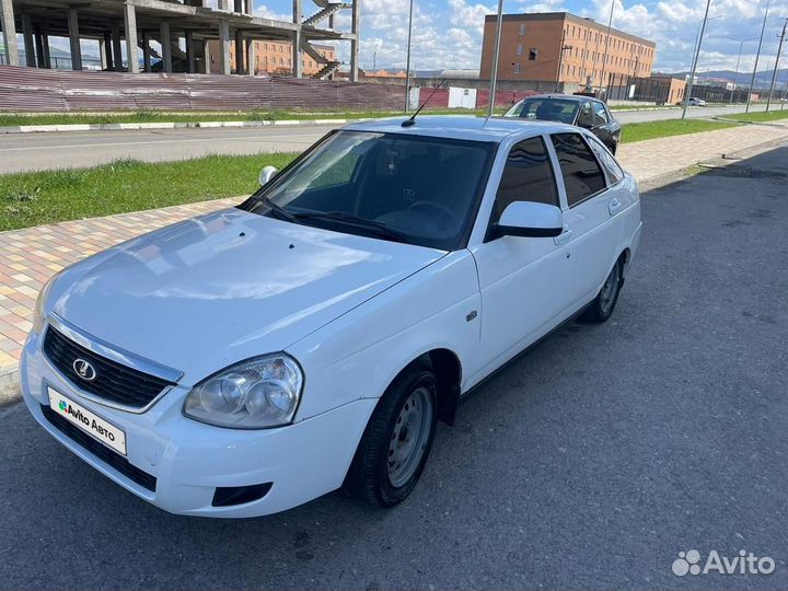 LADA Priora 1.6 МТ, 2011, 300 000 км