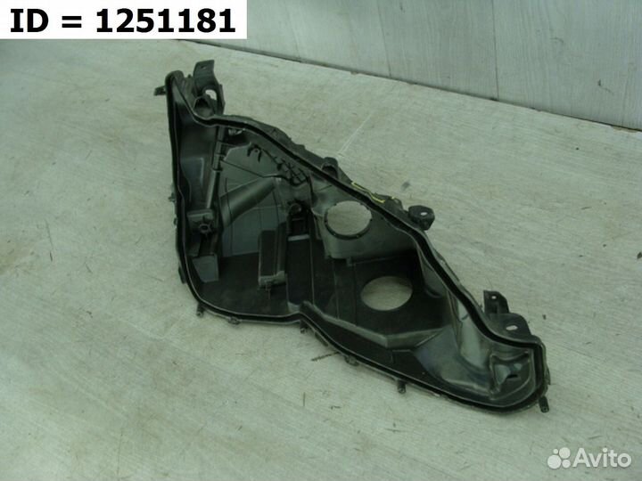 Корпус фары правой Toyota Camry