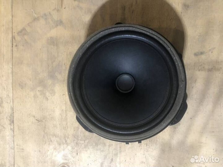 Динамик задний левый Jaguar F-Pace X761