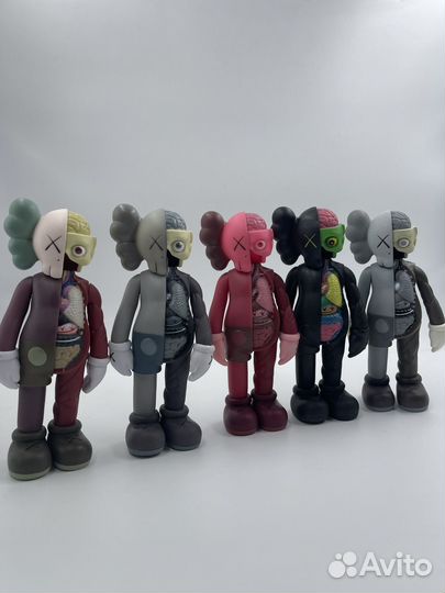 Фигурка Kaws