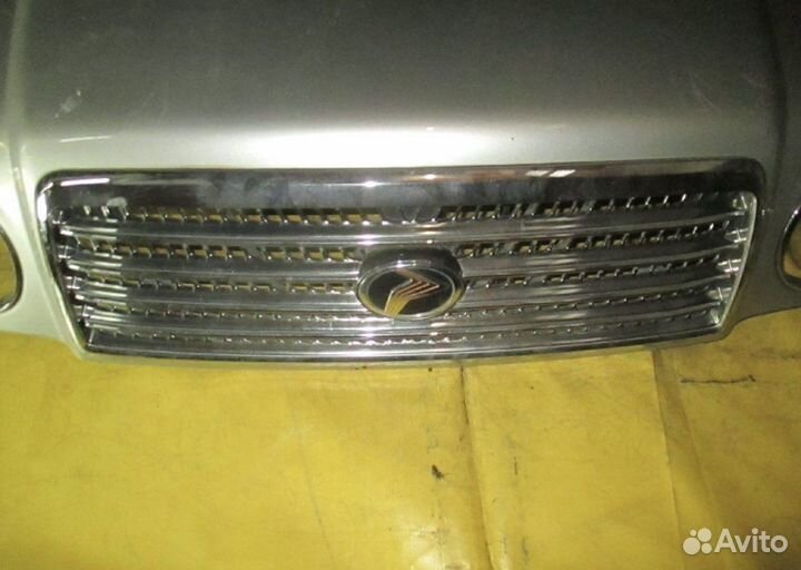 Капот toyota progress jcg11