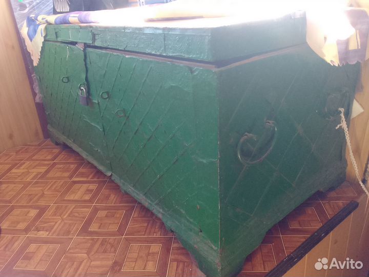 Дверь со стеклом,б/у двери,сундук