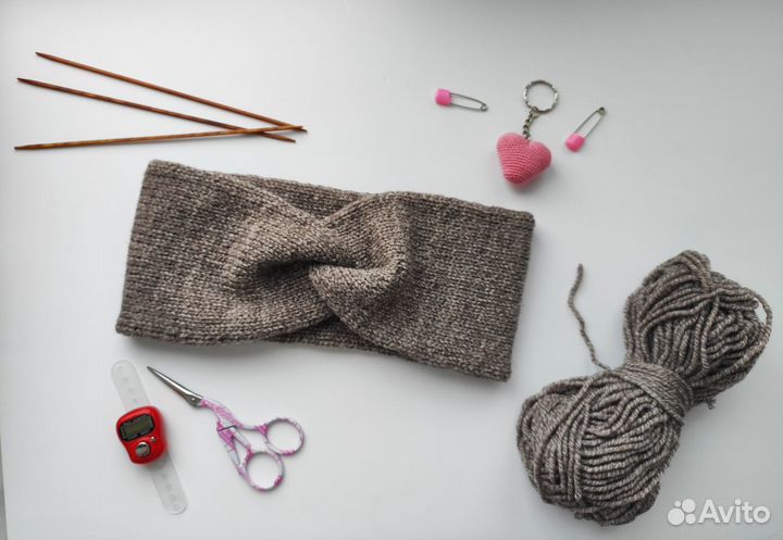 Вязаная повязка на голову ручной работы