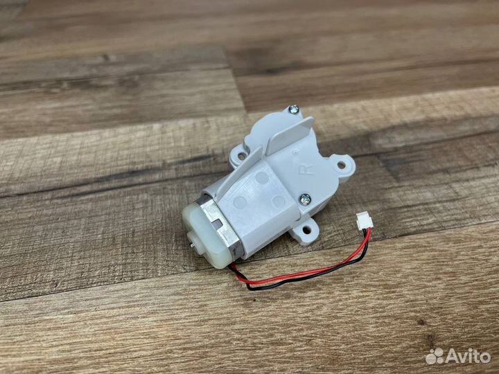 Мотор боковой щетки (R) правый Tefal Serie 60