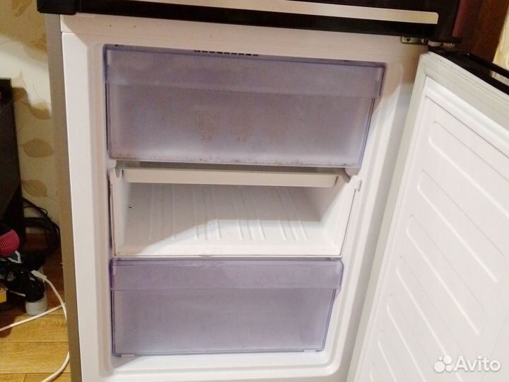 Холодильник beko