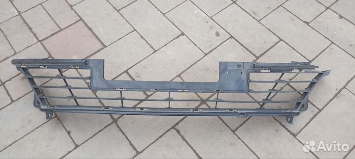 Центральная нижняя решётка интеркулера