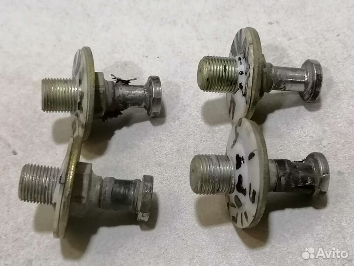 Ответная часть замка двери Chery Amulet A15