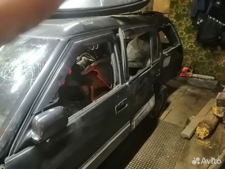 Toyota Sprinter Carib 1.6 AT, 1993, битый, 300 000 км