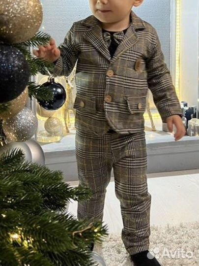 Праздничный костюм на малыша