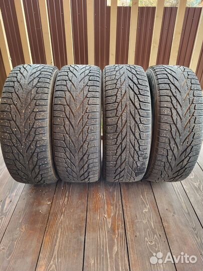 Nokian Tyres Hakkapeliitta R2 SUV 225/60 R17