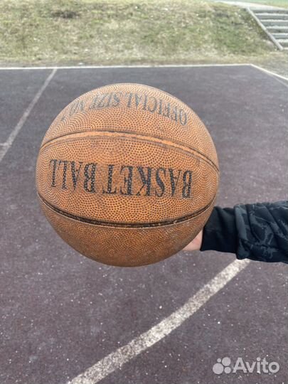 Баскетбольный мяч