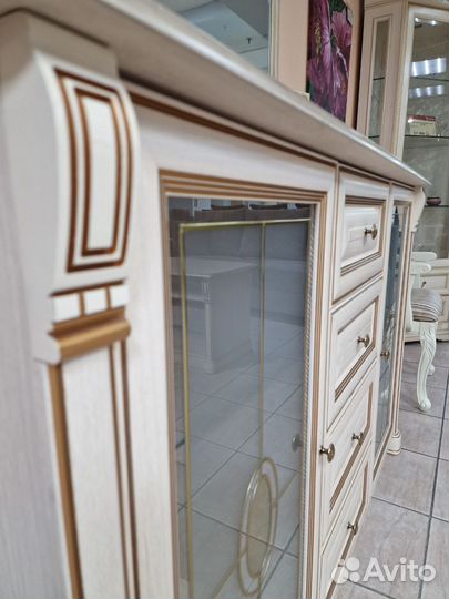 Тумба-комодо Наполи новая