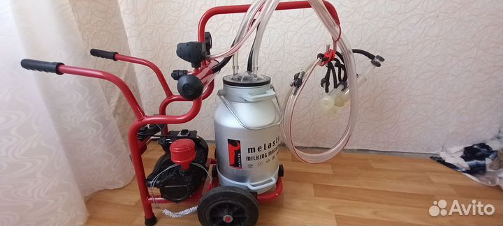 Доильный аппарат Меласти на 2 козы и многое другое