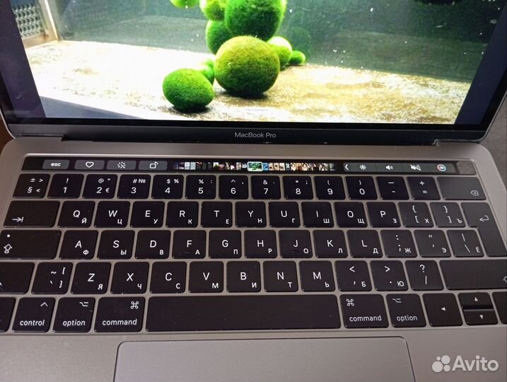 Macbook pro 13 2017 touch bar