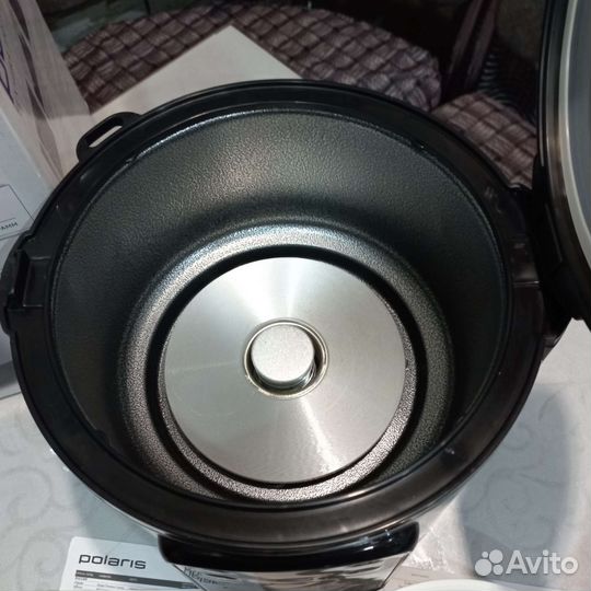 Мультиварка polaris новая