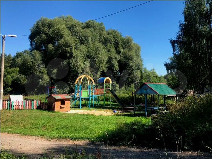 Дом 20 м² на участке 15 сот.