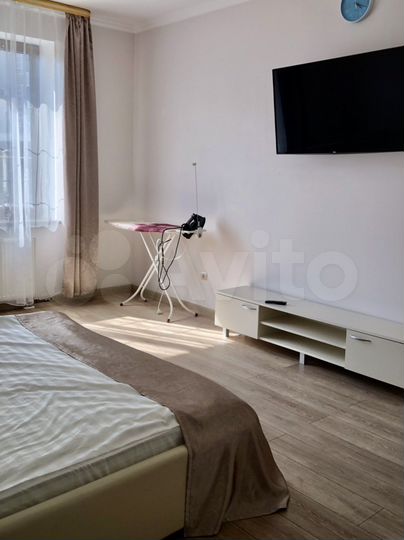 2-к. квартира, 85 м², 1/3 эт.