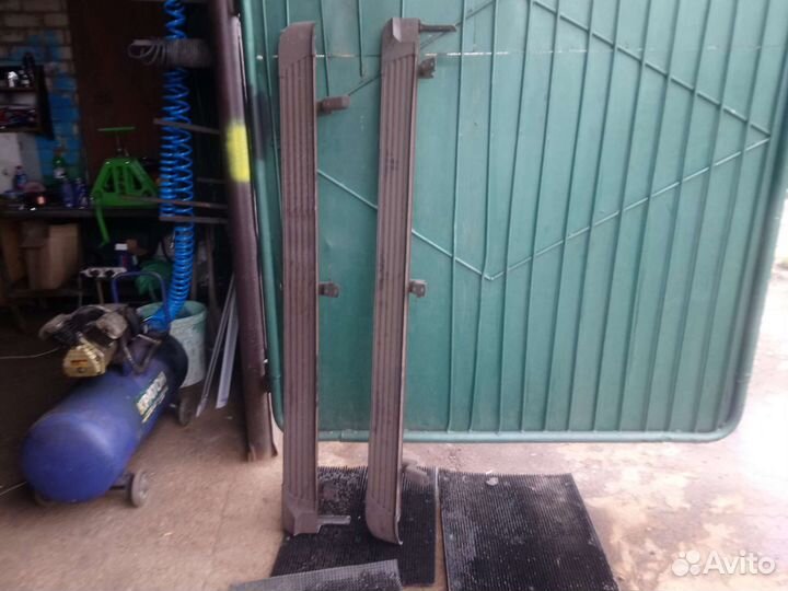 Боковые подножки пороги Toyota Land Cruiser 200