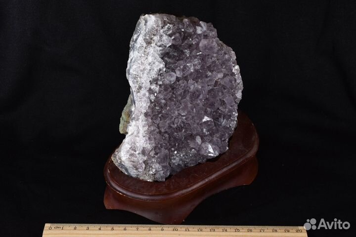 Друза на деревянной подставке. Аметист. Лот №250