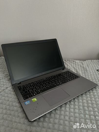 Ноутбук asus X550VC