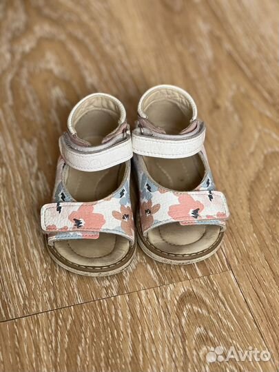 Сандали на девочку 20 размер