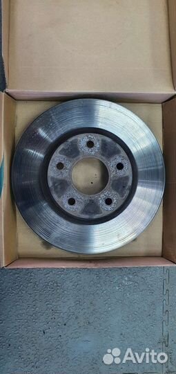 Тормозные диски Nissan elgrand e51