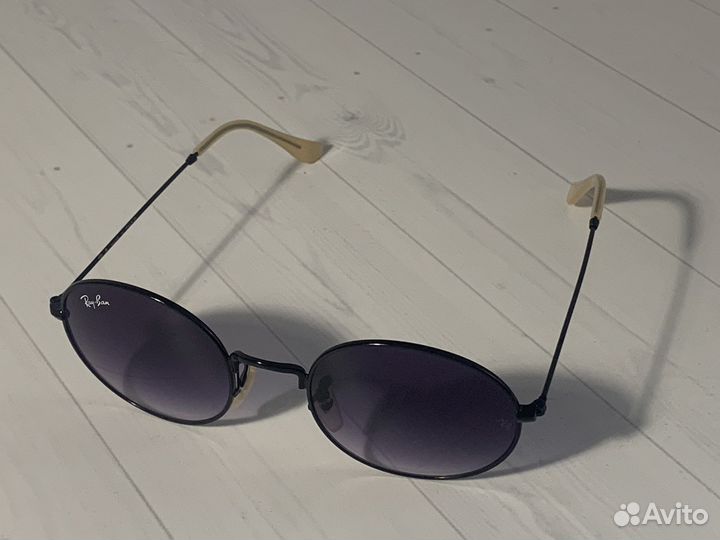 Солнцезащитные очки Ray ban