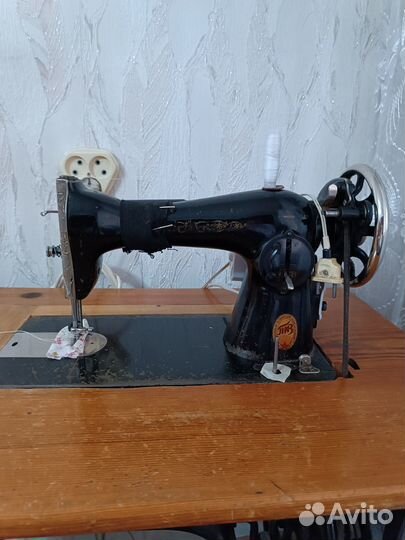 Швейная машинка подольская СССР