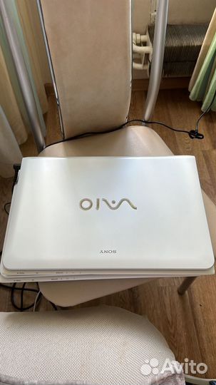 Sony Vaio Sve1511 Core i5 2450m/4Gb/Radeon 7600