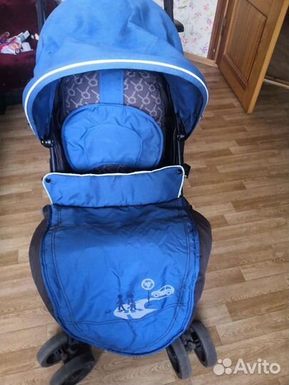 Прогулочная коляска трость