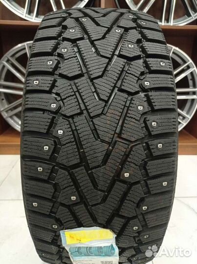 Pirelli Ice Zero 255/45 R18 103H