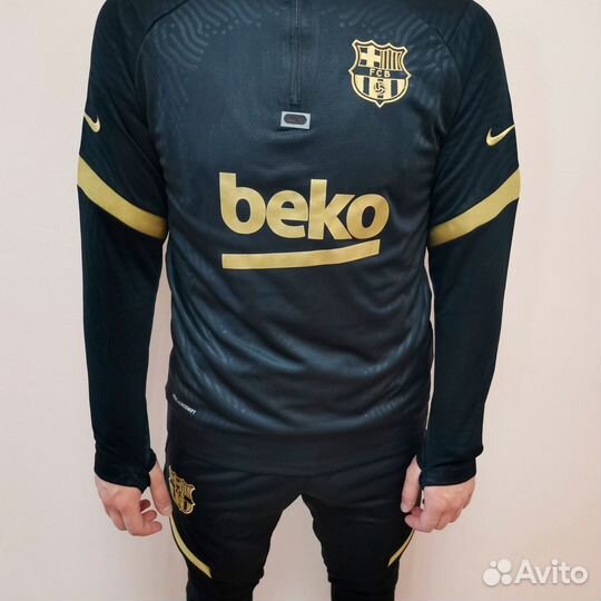 Тренировочный костюм Барселона