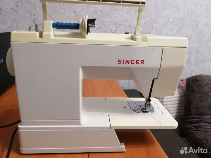 Швейная машина singer