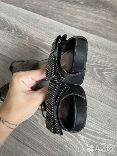 Босоножки женские 39 размер