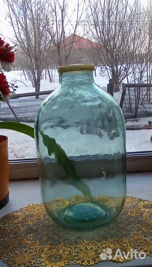 Бутыли стеклянные - 3л, 10 л, бидон 3л